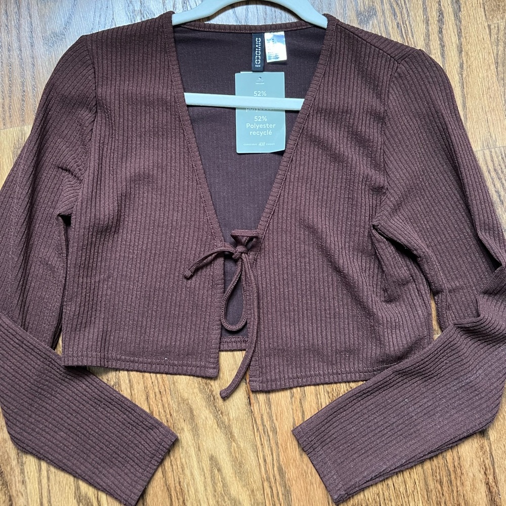 Cropped tie-front top